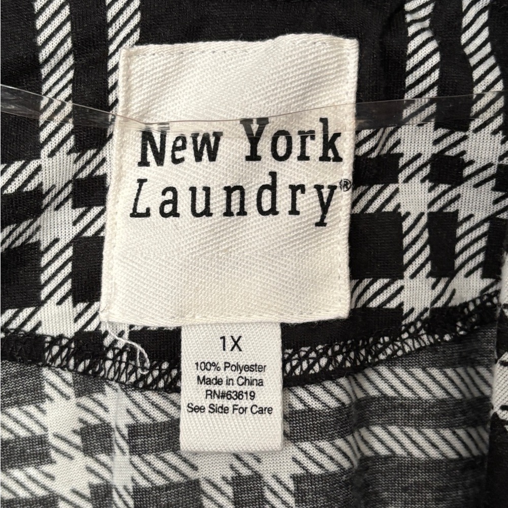 New York Laundry Black and White Plaid Cardigan - Picture 4 of 8